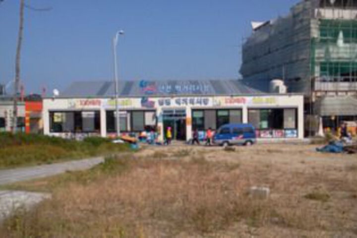 Hotel 7 of 80