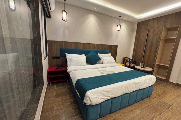 Room 14 of 39