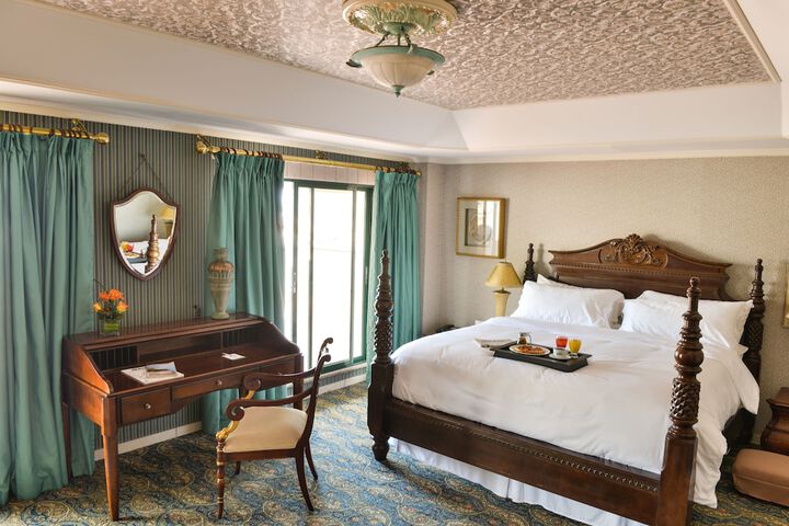 Room 7 of 41