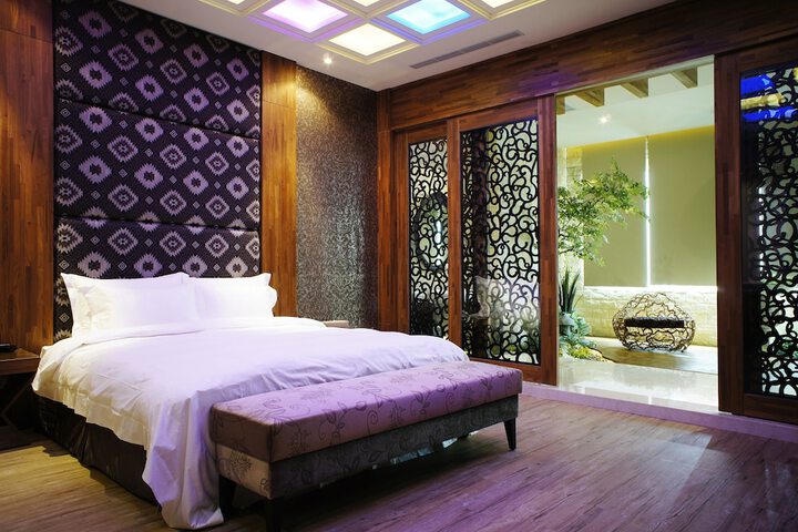 Room 34 of 78