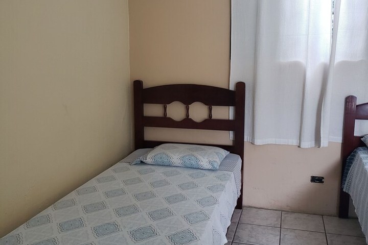 Room 9 of 41