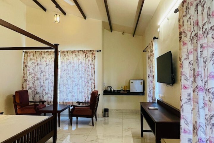 Room 8 of 26