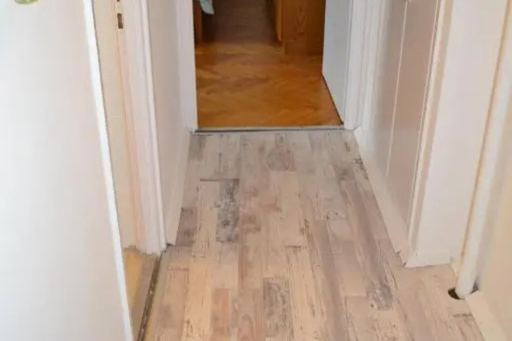 Room 9 of 10