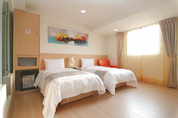 Room 16 of 74