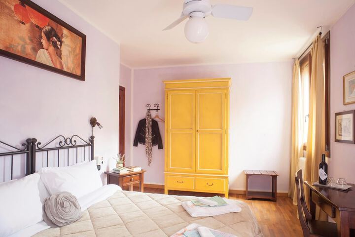 Room 6 of 43