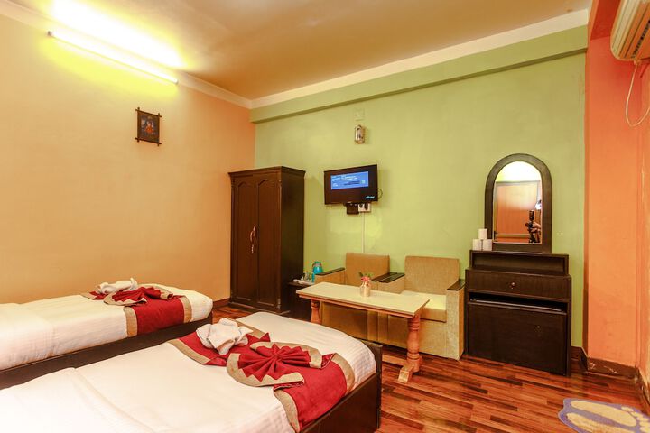 Room 28 of 161