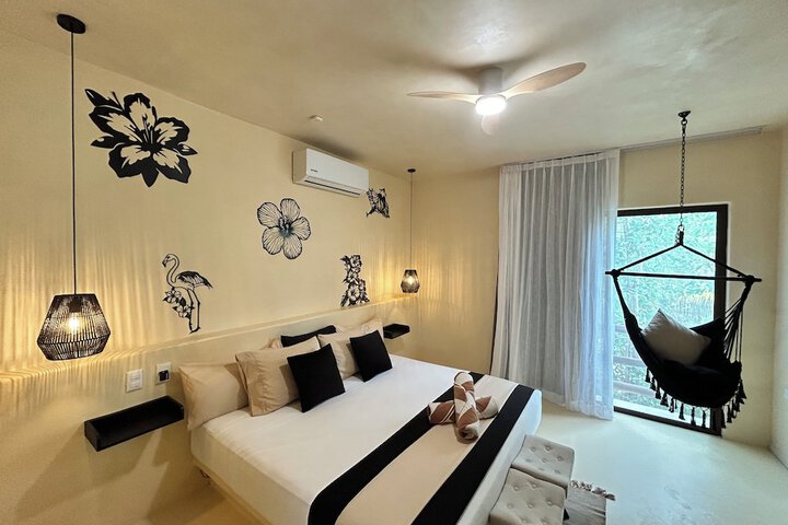 Room 165 of 321