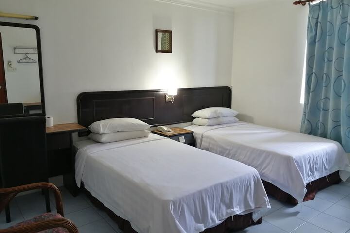 Room 6 of 22