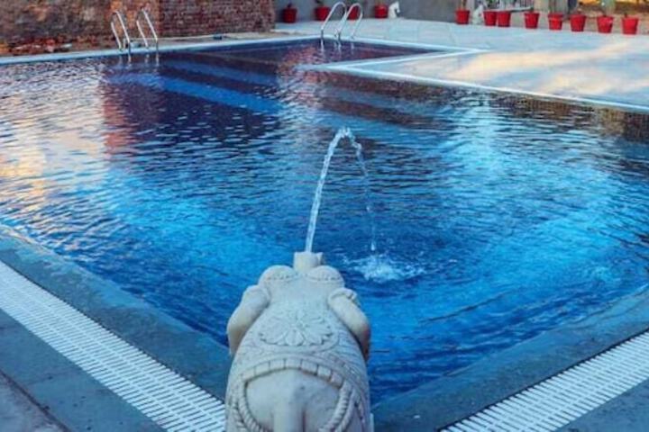 Pool 9 of 14