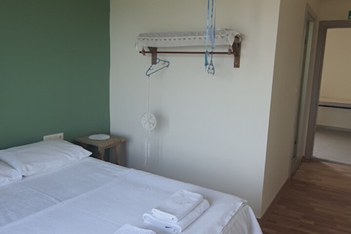 Room 6 of 56