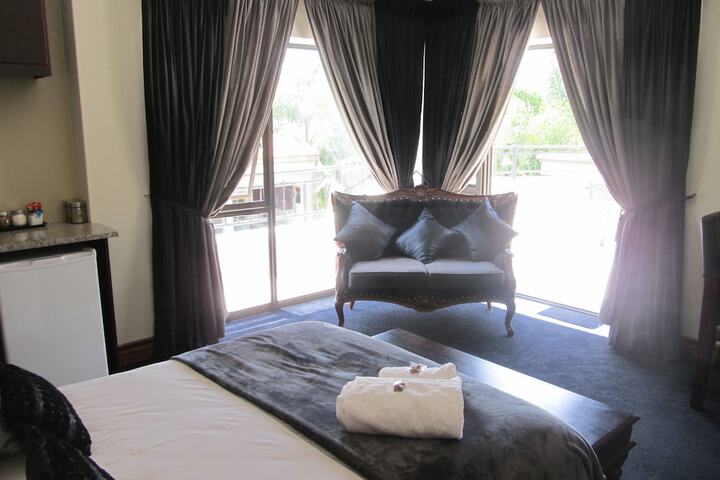 Room 14 of 97