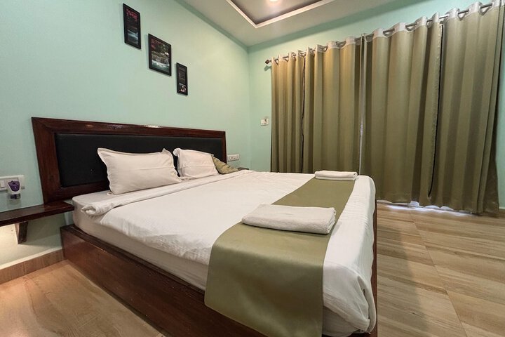Room 12 of 45