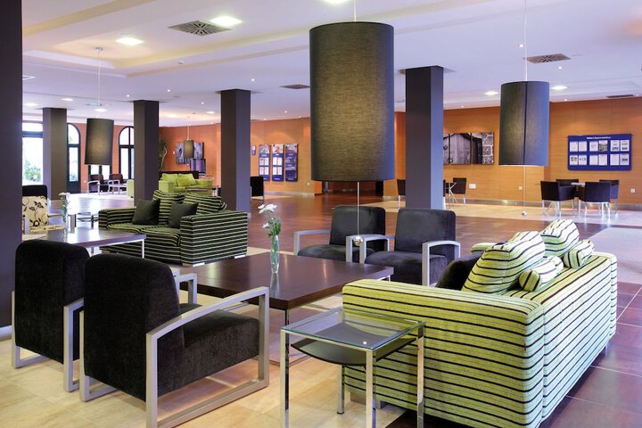 Hotel Interior 4 of 118