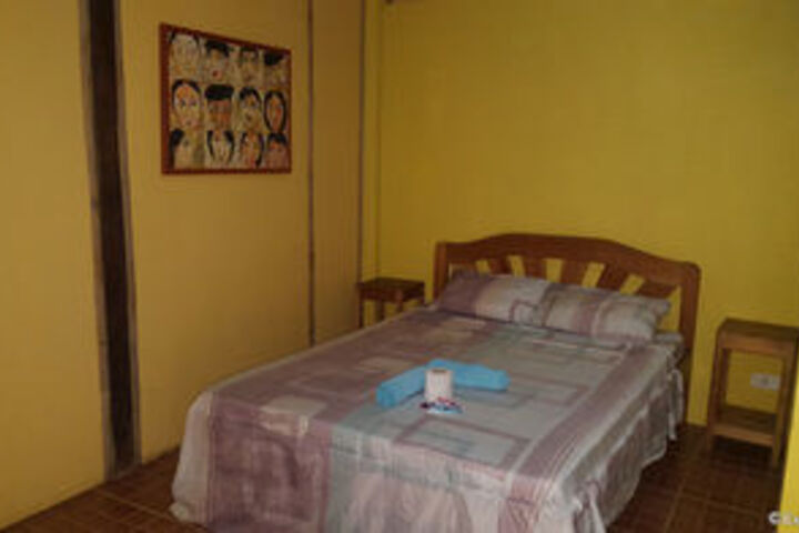 Room 16 of 28