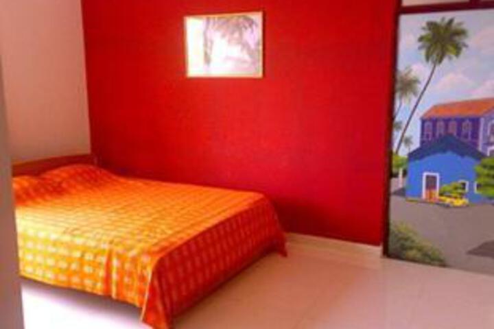 Room 4 of 6