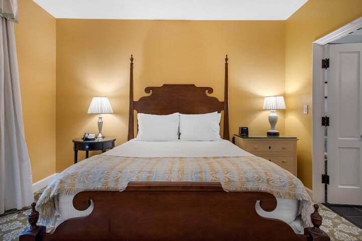 Room 35 of 186