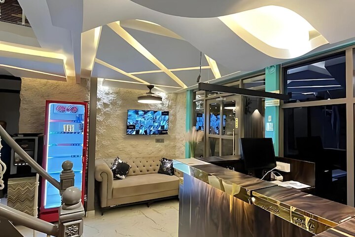 Hotel Interior 2 of 30