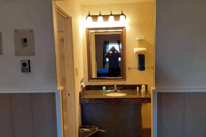 Room 26 of 45