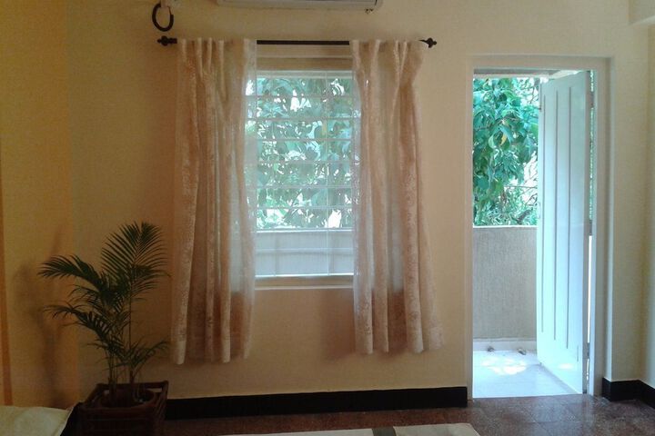 Room 13 of 23