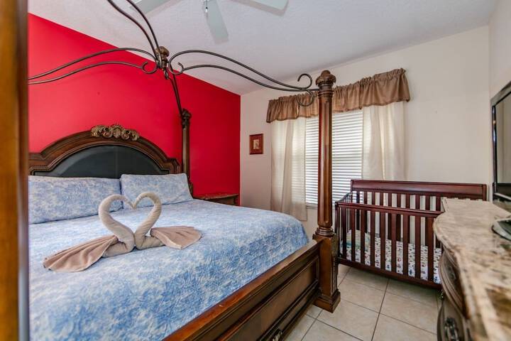 Room 2 of 27