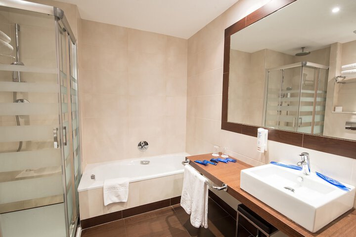 Bathroom Interior Photo