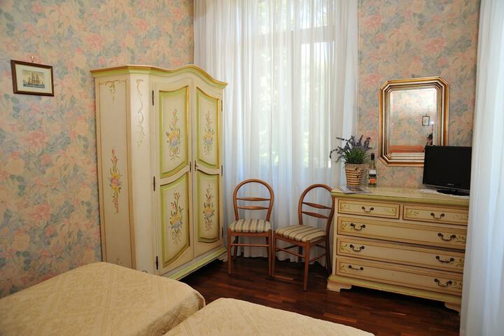 Room 18 of 63