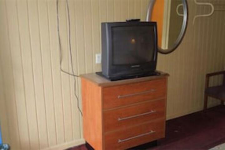 Room 8 of 11
