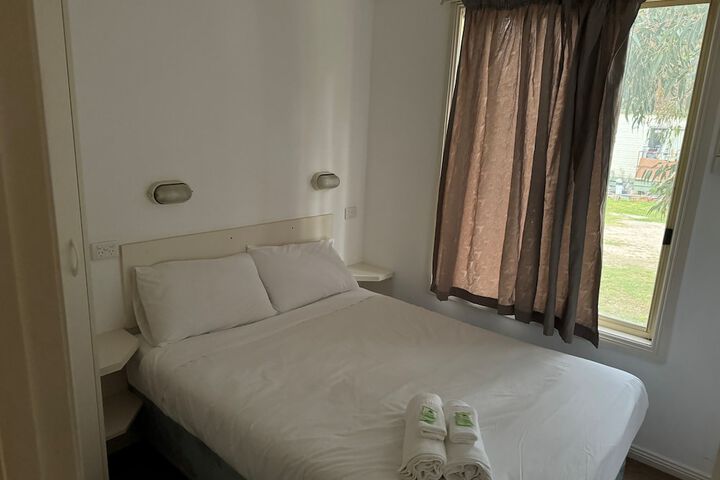 Room 8 of 31
