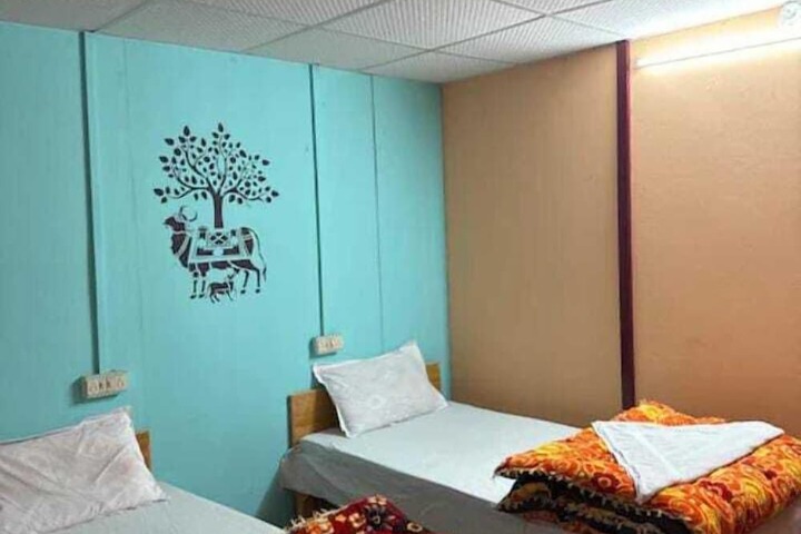 Room 9 of 21