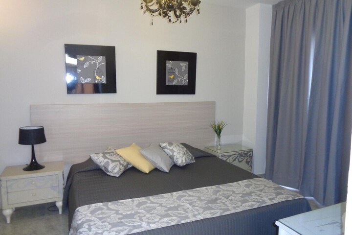 Room 26 of 61