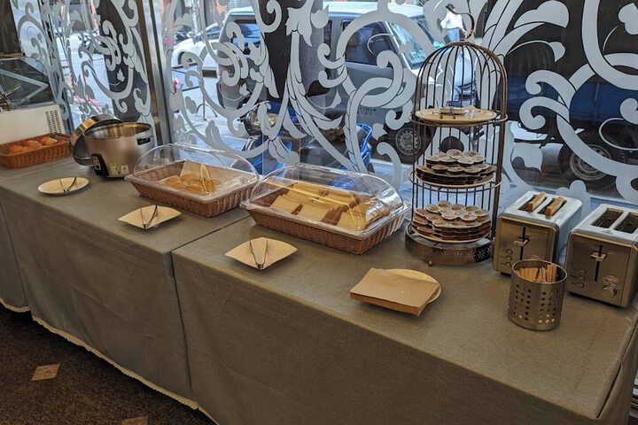 Breakfast/Coffee Service 46 of 60
