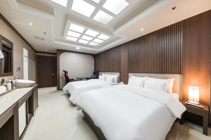 Room 20 of 70