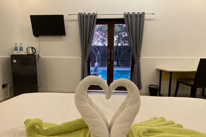 Room 12 of 107