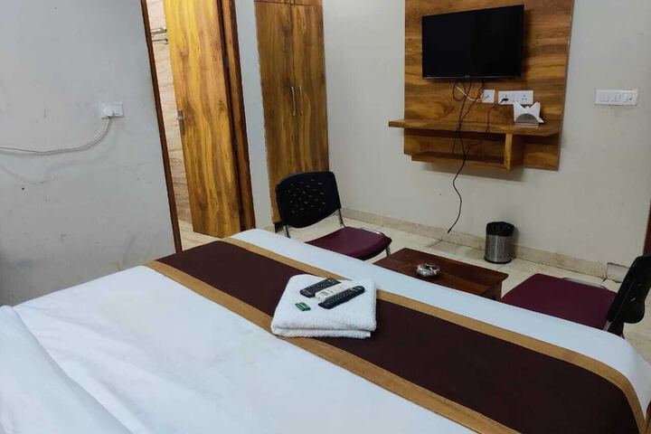 Room 14 of 31