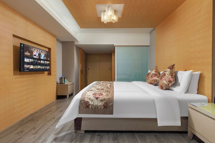 Room 16 of 41