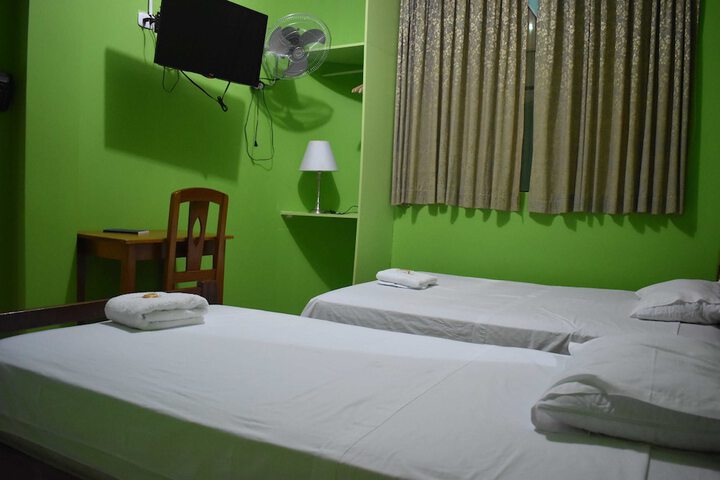 Room 27 of 44