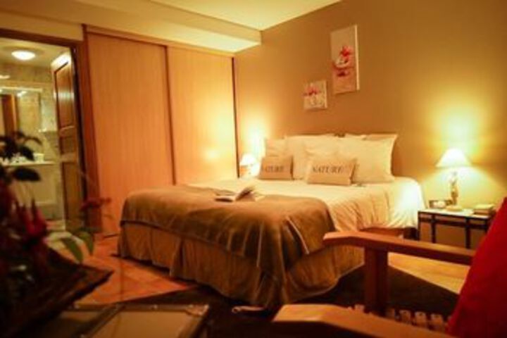 Room 11 of 33