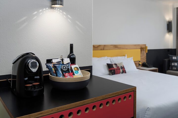Room 10 of 71
