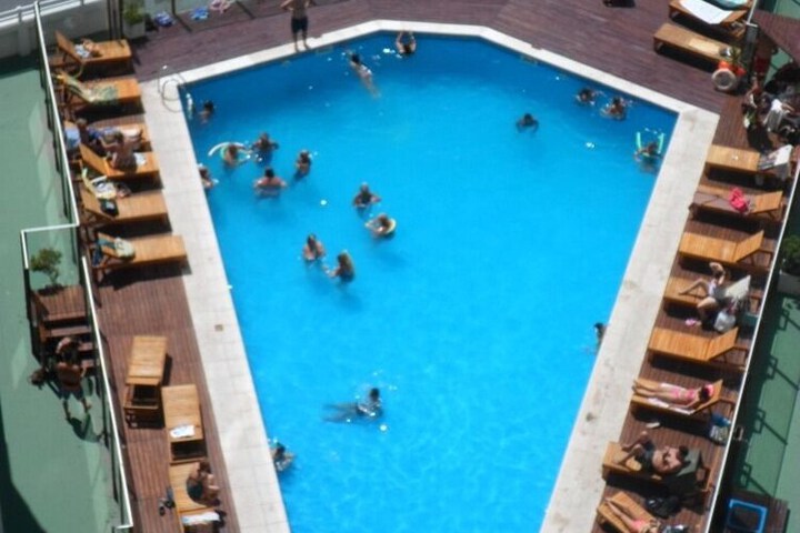 Pool 37 of 48