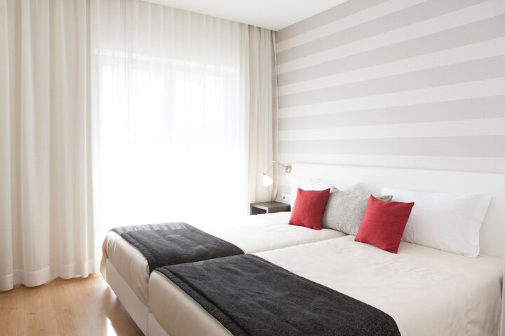 Room 12 of 49