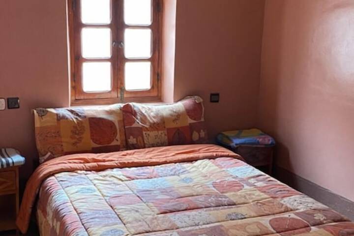 Room 2 of 35