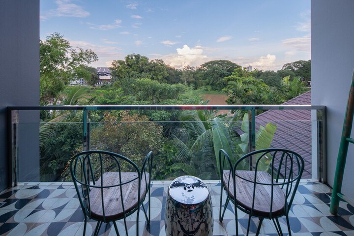 Terrace/Patio 141 of 143