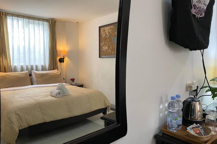 Room 18 of 48