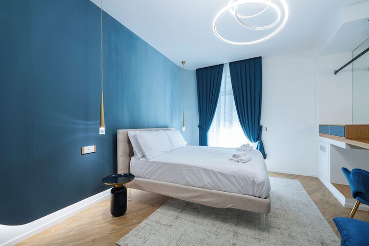 Room 7 of 27