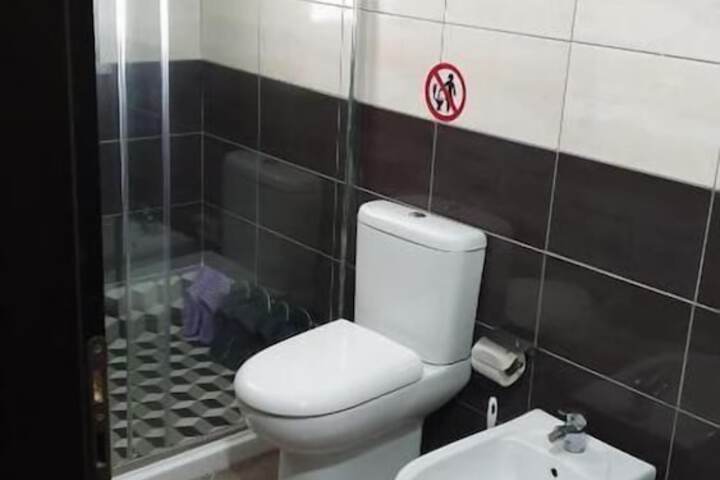 Room 83 of 104