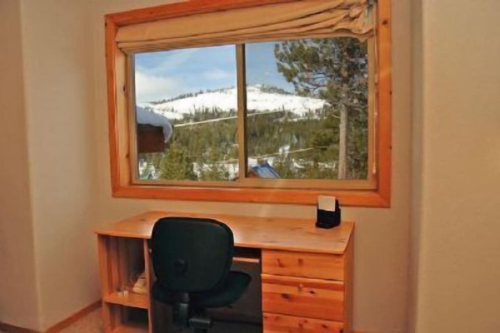 Room 14 of 20