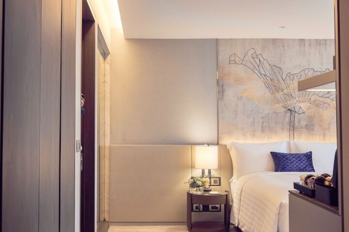 Room 13 of 261