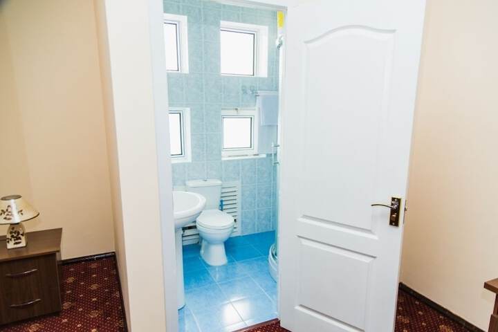Room 44 of 60