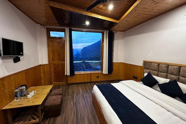 Room 20 of 27