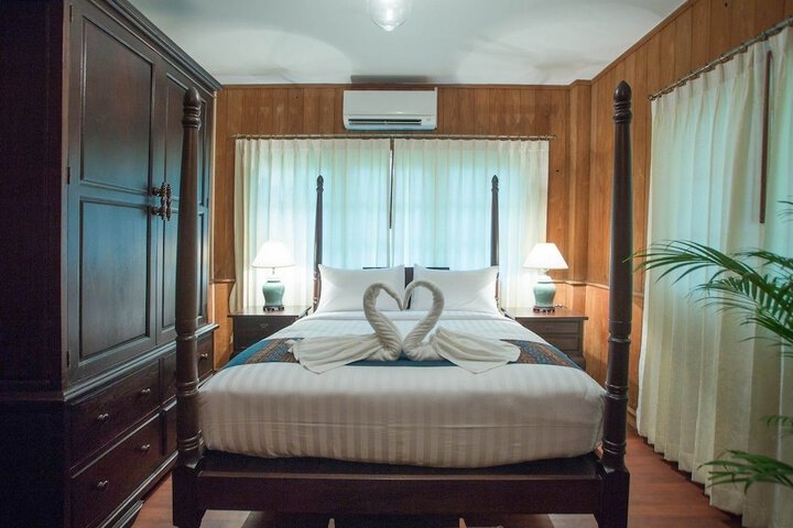 Room 9 of 40
